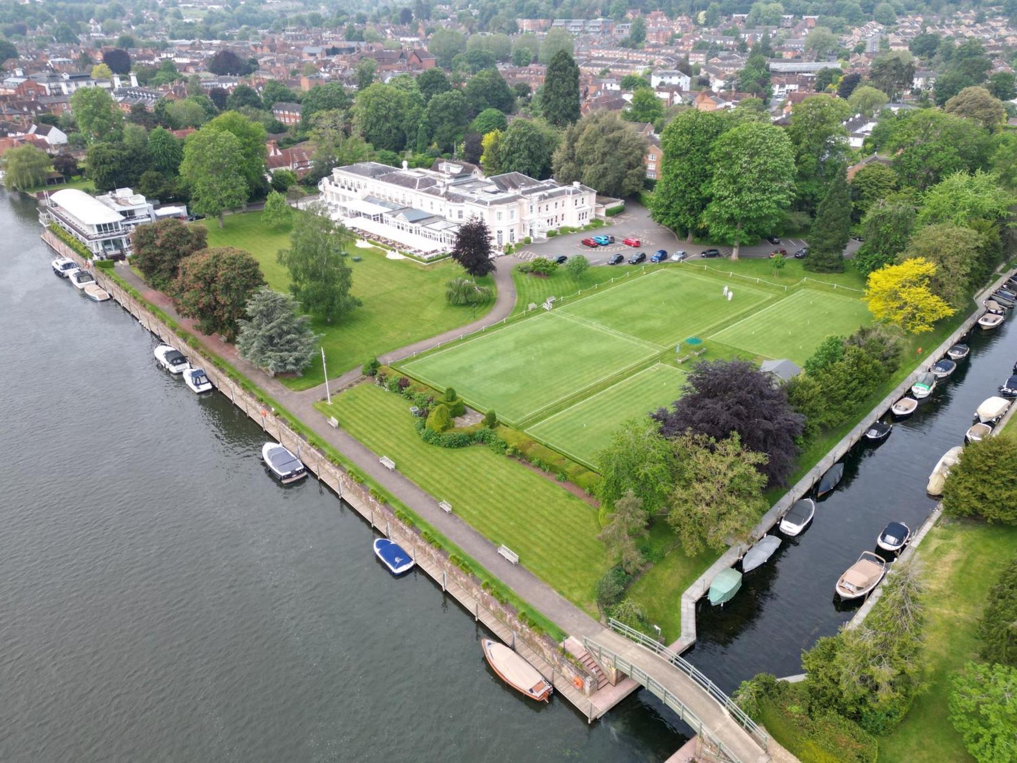 Phyllis Court Members Club Hotel Henley-on-Thames Exterior photo