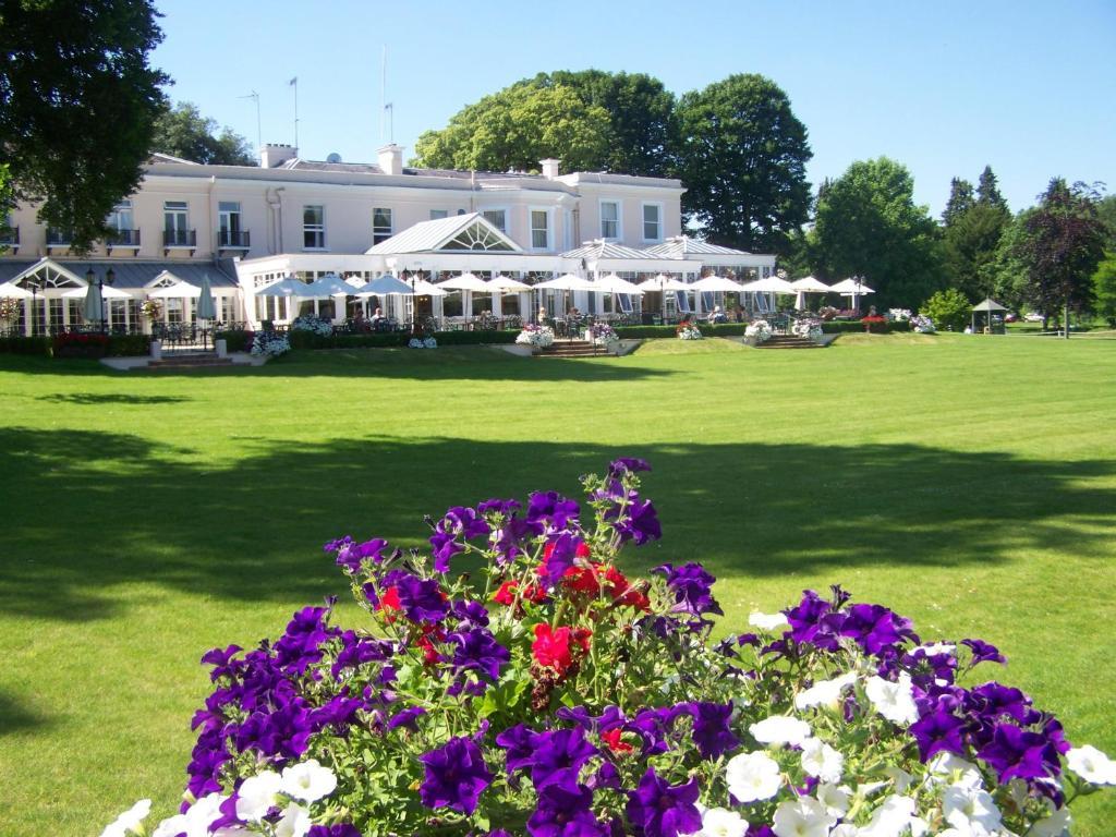 Phyllis Court Members Club Hotel Henley-on-Thames Exterior photo